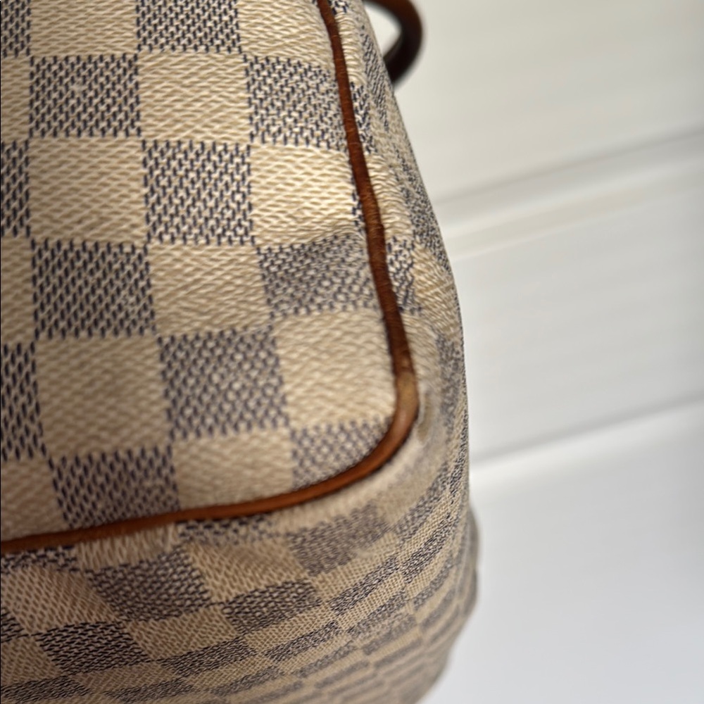 Louis Vuitton Speedy 35 - Picture 9 of 12